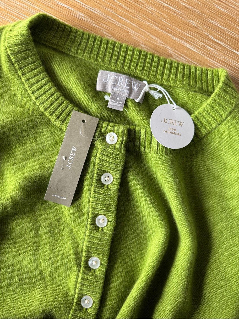 NWT! J. CREW Women's Perfect Cashmere Cardigan in August Peridot, Size Medium M - Picture 12 of 13